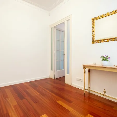 Stunning 4br In Sagrada Familia Barcelona