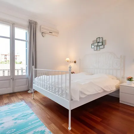 Stunning 4br In Sagrada Familia Lägenhet Barcelona